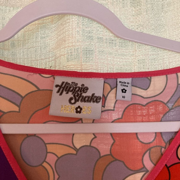 The Hippie Shake Bell Sleeve Retro Top - Picture 5 of 5